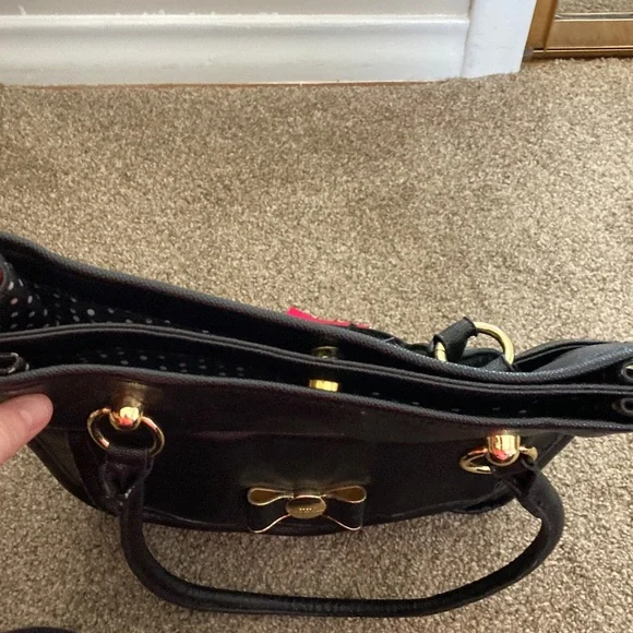 Lulu Guinness Black Purse with Gold Accents - Picture 5 of 11